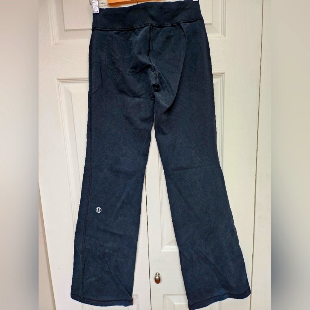 Lululemon Black Flared Yoga Pants No Size Tags. Estimate 4-6